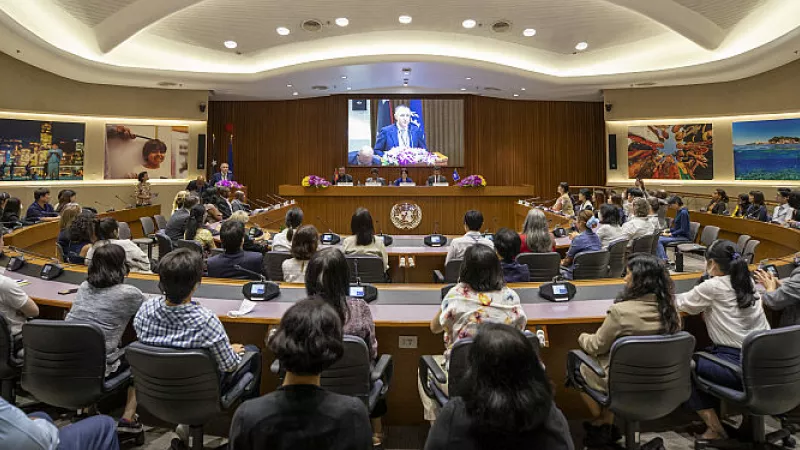 The Government of Papua New Guinea deposits instruments of ratification of ILO Conventions Nos 81, 144 and 190